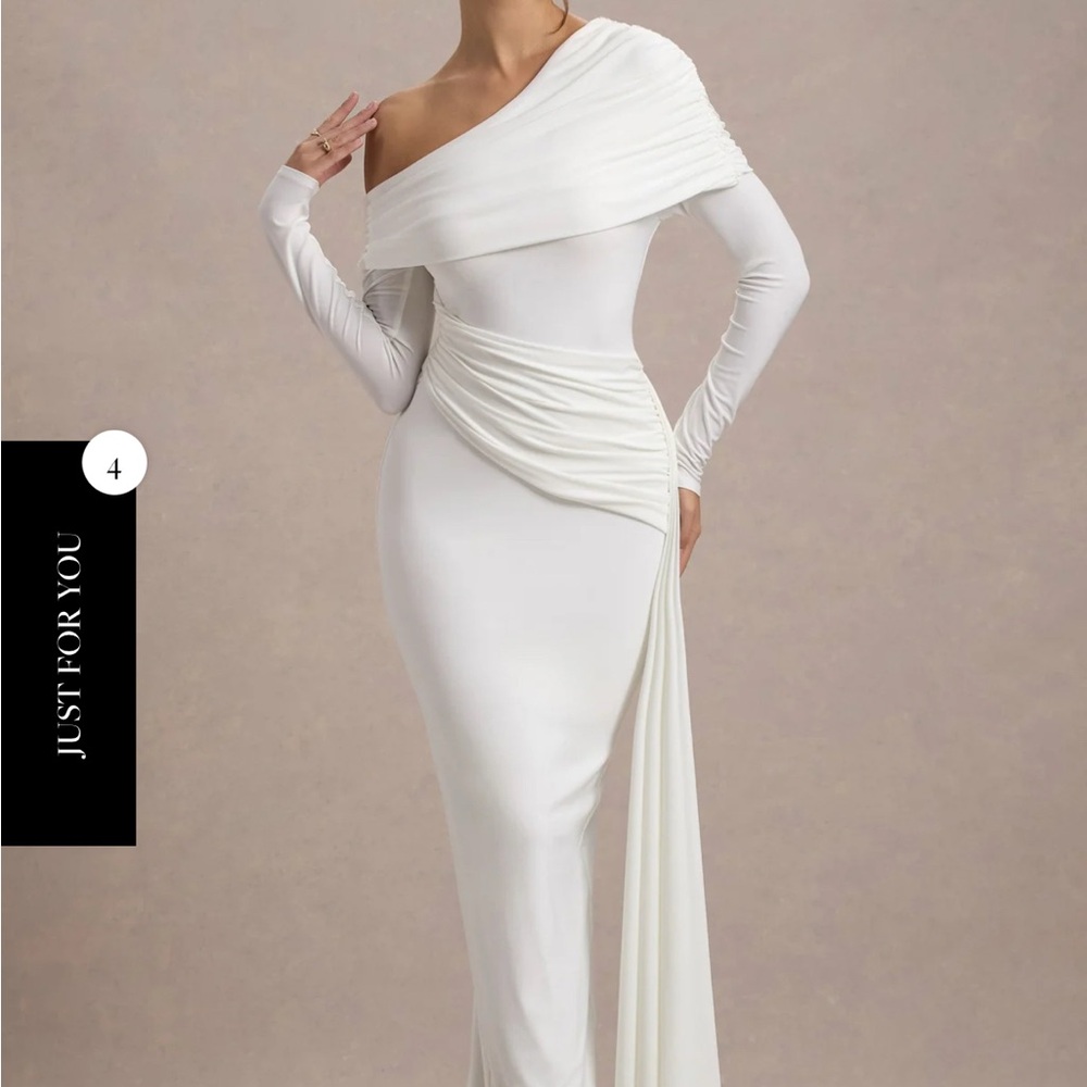 Elegant Off-Shoulder White Maxi Dress